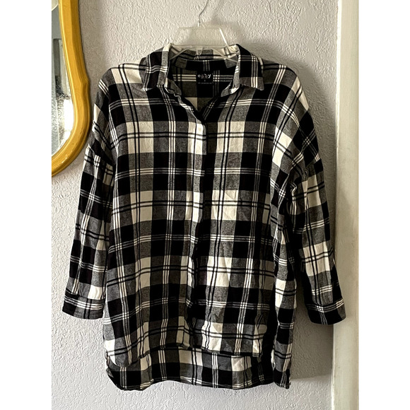 Esby Stella Plaid Button Down Black White Flannel Shirt Size Small - Picture 2 of 8